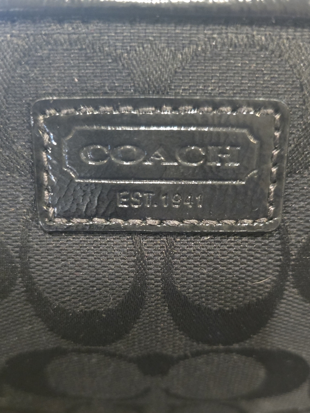 Coach Signature Collection Make-up Bag - Picture 4 of 7